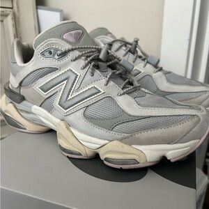 New Balance Sneakers